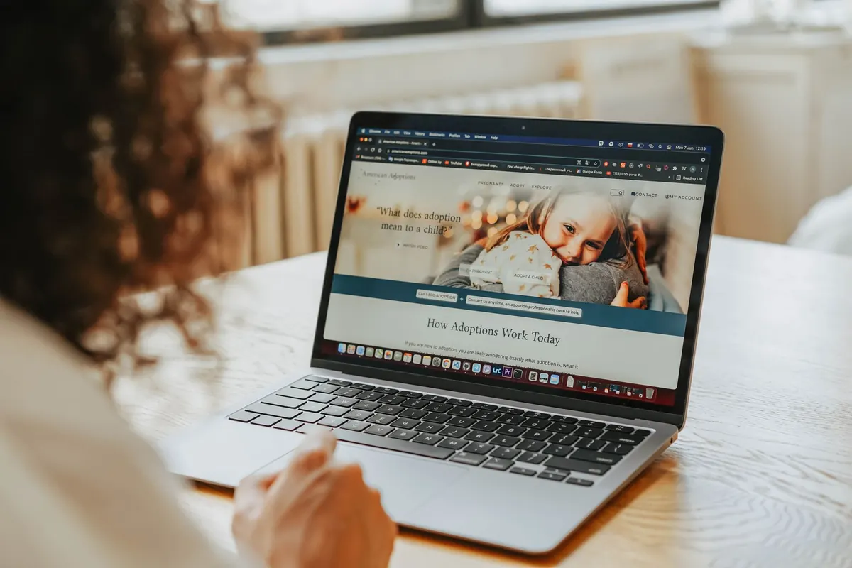 Comparison: Website Builders vs Dedicated Portfolio Platforms for Photographers